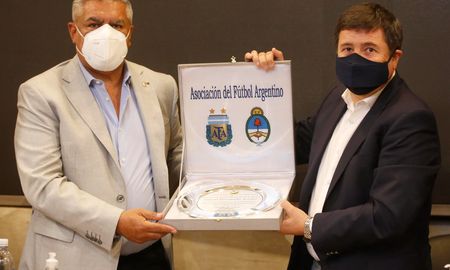 la afa anuncio un plan de acompanamiento de jovenes con el ministerio de desarrollo social la afa anuncio un plan de acompanamiento de jovenes con el ministerio de desarrollo social
