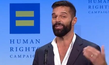 ricky martin anuncio que fue papa por cuarta vez y se mostro junto a su bebe ricky martin anuncio que fue papa por cuarta vez y se mostro junto a su bebe