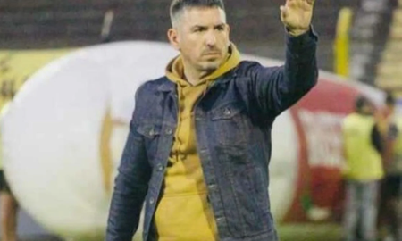 Maximiliano Levy mostró su descontento por el muñeco de Lionel Messi que querían que fuera la nueva mascota del club. Maximiliano Levy mostró su descontento por el muñeco de Lionel Messi que querían que fuera la nueva mascota del club.