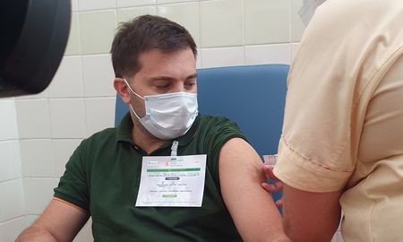 Diego Brancatelli se vacunó contra el Covid-19: Orgulloso de poner el cuerpo Diego Brancatelli se vacunó contra el Covid-19: Orgulloso de poner el cuerpo