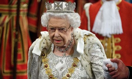 coronavirus en inglaterra: la enfermedad entro en el palacio de buckingham y temen por la reina coronavirus en inglaterra: la enfermedad entro en el palacio de buckingham y temen por la reina