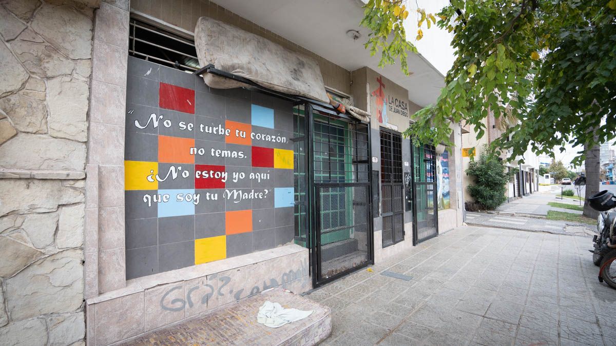 La Casa Juan Dieho está ubicada en Junín 2141. La Casa Juan Dieho está ubicada en Junín 2141.