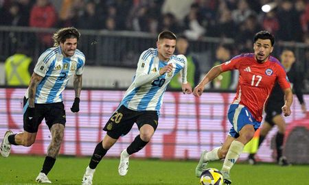 Franco Mastantuono ingresó en el segundo tiempo por Thiago Almada y se convirtió en el jugador más joven de la Selección Argentina en un partido oficial. Franco Mastantuono ingresó en el segundo tiempo por Thiago Almada y se convirtió en el jugador más joven de la Selección Argentina en un partido oficial.