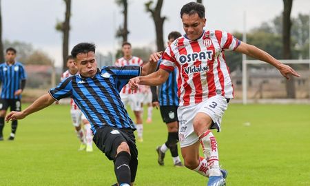 Por el torneo de reserva, Unión le ganó 2 a 0 a Atlético Tucumán y todo se define en la última fecha. Por el torneo de reserva, Unión le ganó 2 a 0 a Atlético Tucumán y todo se define en la última fecha.