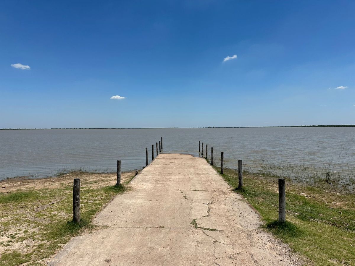 El plan integral contempla también la instalación de una planta de ósmosis inversa para potabilizar el agua, un salón comedor y bar con vista a la laguna, y en futuras etapas, la construcción de un natatorio y un anfiteatro. El plan integral contempla también la instalación de una planta de ósmosis inversa para potabilizar el agua, un salón comedor y bar con vista a la laguna, y en futuras etapas, la construcción de un natatorio y un anfiteatro. 