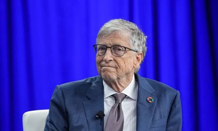 Bill Gates revela la inversión estrella para los jóvenes en 2025. Bill Gates revela la inversión estrella para los jóvenes en 2025.