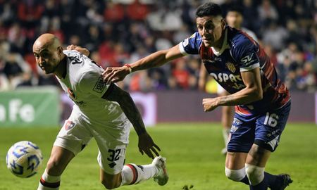 El Unión de Nicolás Vazzoler no pudo con Newells y quedó lejos de la clasificación El Unión de Nicolás Vazzoler no pudo con Newells y quedó lejos de la clasificación
