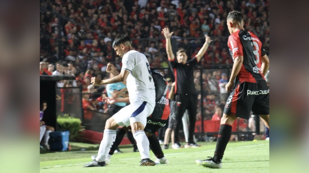 Lo sufre Ezequiel Medrán y Colón: la lesión de Conrado Ibarra.