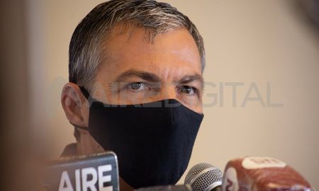 El ministro de Trabajo, Juan Manuel Pusineri, destacó que el aumento porcentual para los docentes no podrá estar por debajo del 30%. El ministro de Trabajo, Juan Manuel Pusineri, destacó que el aumento porcentual para los docentes no podrá estar por debajo del 30%.
