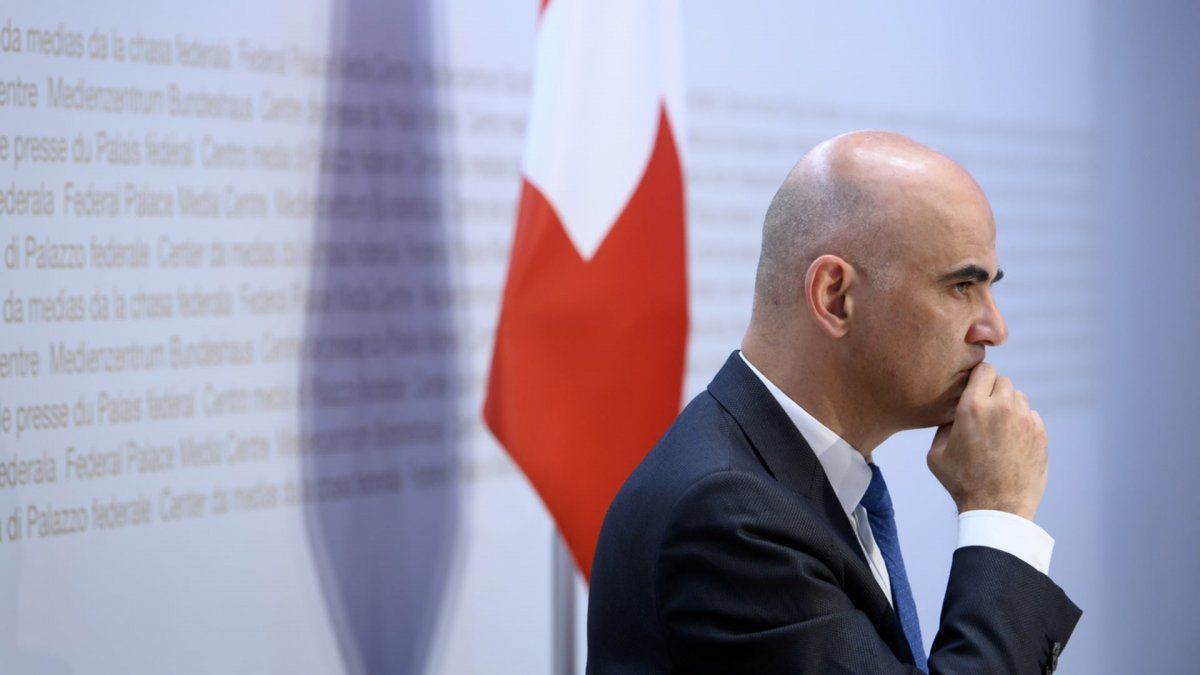 Las medidas aprobadas por el referéndum llegan en el momento que el primer ministro Sanidad Alain Berset