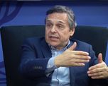 La modificación del régimen de zonas frías que obtuvo media sanción en la Cámara de Diputados encendió alarmas en la provincia de Santa Fe. El diputado nacional Diego Giuliano advirtió que la iniciativa implicará la pérdida del subsidio al gas natural para unos 551 mil usuarios santafesinos. La modificación del régimen de zonas frías que obtuvo media sanción en la Cámara de Diputados encendió alarmas en la provincia de Santa Fe. El diputado nacional Diego Giuliano advirtió que la iniciativa implicará la pérdida del subsidio al gas natural para unos 551 mil usuarios santafesinos.