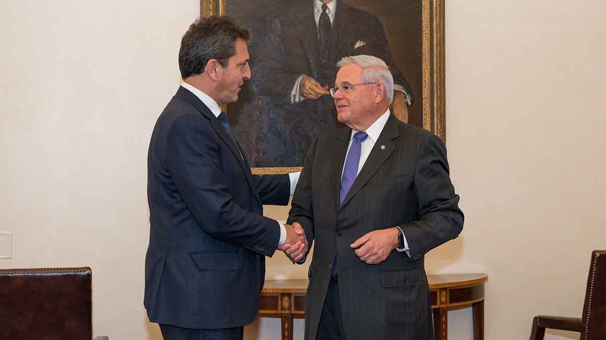 Massa inició una visita de cinco días a los Estados Unidos con el fin de conseguir el apoyo de Washington de cara a la negociación de la Argentina para reestructurar su deuda con el FMI.
