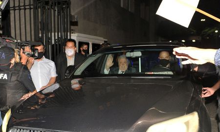 Así se retiraba Ginés González García del Ministerio de Salud tras el escándalo por la vacunación VIP. Así se retiraba Ginés González García del Ministerio de Salud tras el escándalo por la vacunación VIP.