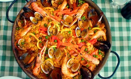 Cómo hacer paella en casa: la receta tradicional para que te salga riquísima Cómo hacer paella en casa: la receta tradicional para que te salga riquísima