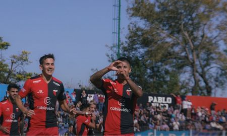 Un jugador de Colón se podría ir tras la llegada de Rodolfo de Paoli al Sabalero: los motivos Un jugador de Colón se podría ir tras la llegada de Rodolfo de Paoli al Sabalero: los motivos