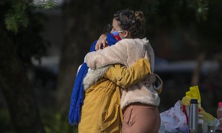 Recomiendan postergar los festejos por el Día del Amigo en Santa Fe. Recomiendan postergar los festejos por el Día del Amigo en Santa Fe.