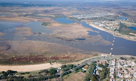 bajante historica: el rio llego a cero en el hidrometro de santa fe bajante historica: el rio llego a cero en el hidrometro de santa fe