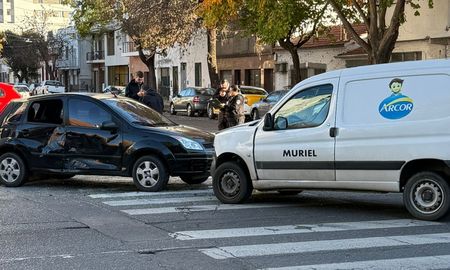 El accidente ocurrió en inmediaciones de Lisandro de la Torre y Urquiza de Santa Fe. El accidente ocurrió en inmediaciones de Lisandro de la Torre y Urquiza de Santa Fe.