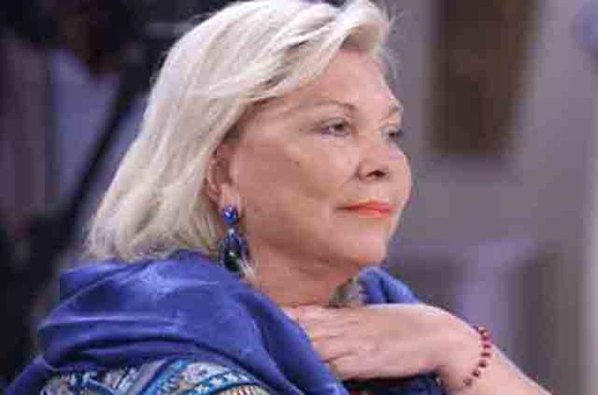 Le contó a sus amigos que se puso de novio con la ayuda de Lilita Carrió