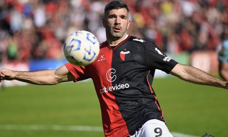 Emmanuel Gigliotti se retiró del fútbol profesional. Emmanuel Gigliotti se retiró del fútbol profesional.