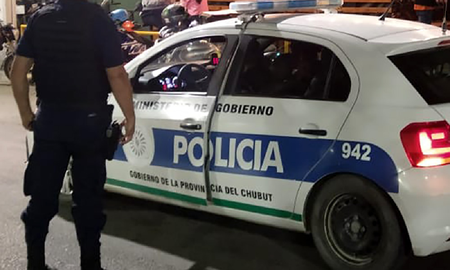 Chubut: le pidió la moto a su mamá para visitar a su novia y murió atropellado por un taxi Chubut: le pidió la moto a su mamá para visitar a su novia y murió atropellado por un taxi