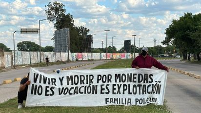 Protesta policial en Santa Fe: se mantiene la manifestación frente al Comando Radioeléctrico