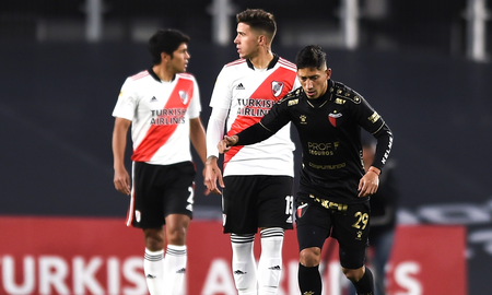 River y Colón se enfrentan esta noche por el Trofeo de Campeones, quien gane jugará una nueva final contra Boca Juniors, ganador de la Copa Argentina. River y Colón se enfrentan esta noche por el Trofeo de Campeones, quien gane jugará una nueva final contra Boca Juniors, ganador de la Copa Argentina.