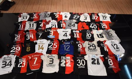 La mayor colección de camisetas de Colón: llega el primer encuentro de coleccionistas. La mayor colección de camisetas de Colón: llega el primer encuentro de coleccionistas.