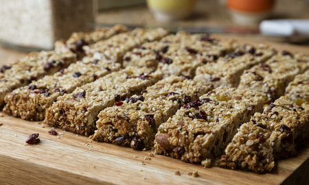 Barritas de avena y coco: la receta rápida y saludable para un postre increíble Barritas de avena y coco: la receta rápida y saludable para un postre increíble