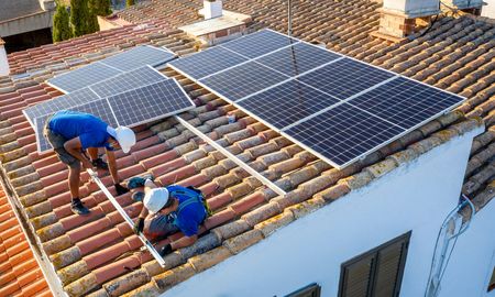 Los denunciantes sostienen que nunca se concretó la instalación de los paneles Los denunciantes sostienen que nunca se concretó la instalación de los paneles