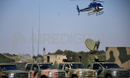 Desde el Ministerio de Defensa de la Nación señalaron este martes que, en el marco del combate contra el fuego en la zona del Delta del Paraná, el objetivo es unificar la toma de decisiones. Desde el Ministerio de Defensa de la Nación señalaron este martes que, en el marco del combate contra el fuego en la zona del Delta del Paraná, el objetivo es unificar la toma de decisiones.