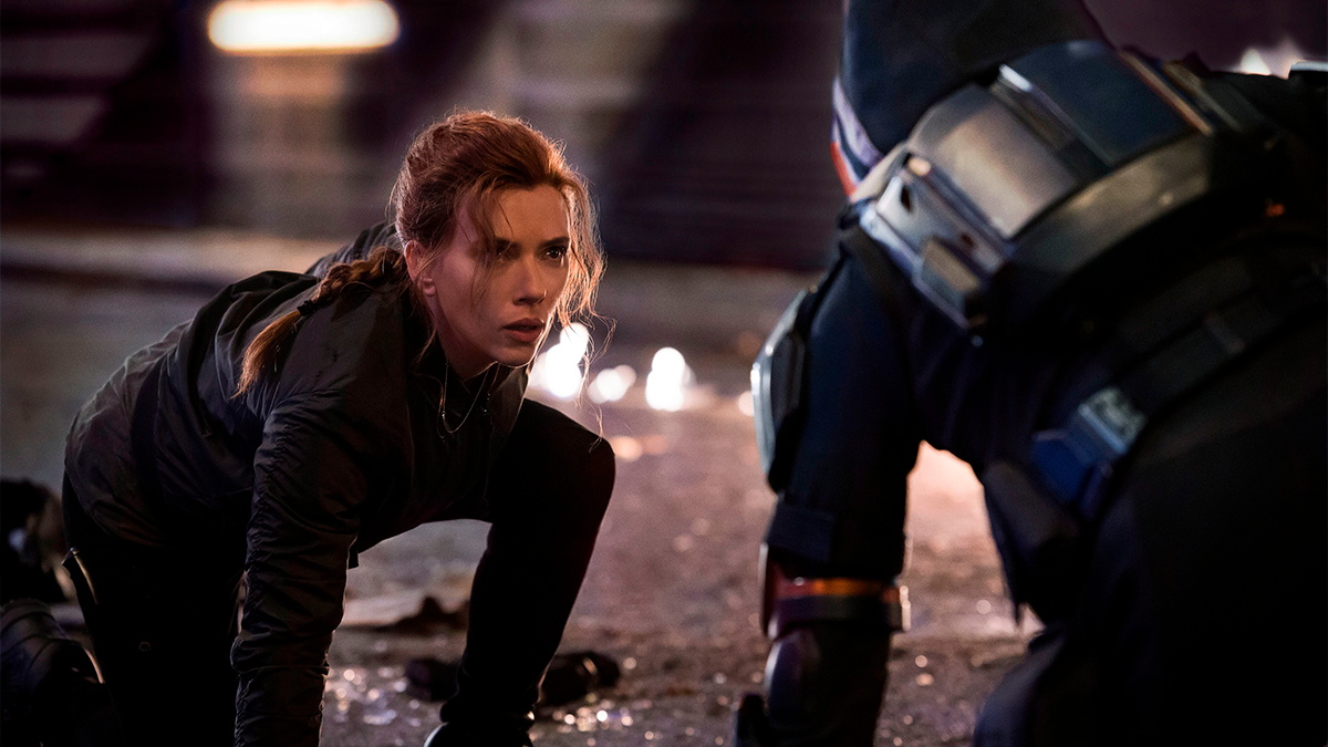 Esta situación presentó ciertos desafíos que intrigaron a Johansson. “Ella no tiene que regresar a nada –comentó Johansson–. Y eso es bastante aterrador cuando uno estuvo adosado a algo durante tanto tiempo”.