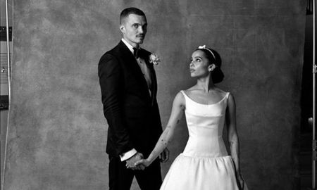 Zoë Kravitz y Karl Glusman en 2019; su matrimonio duró solo un año y medio y terminó en términos amistosos antes de que la actriz se convirtiera en la prometida de Harry Styles. Zoë Kravitz y Karl Glusman en 2019; su matrimonio duró solo un año y medio y terminó en términos amistosos antes de que la actriz se convirtiera en la prometida de Harry Styles.