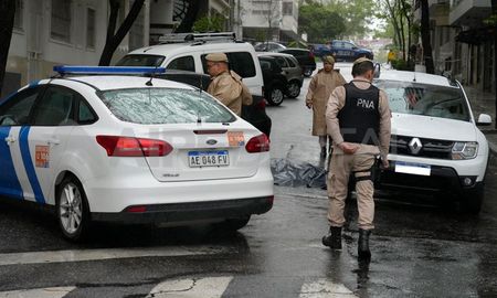 El homicidio ocurrió en pleno centro de Rosario y es investigado. El homicidio ocurrió en pleno centro de Rosario y es investigado.