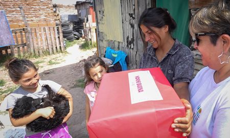 La iniciativa refleja el propósito de AIRE: estar donde hay que estar, acompañando a la comunidad y generando espacios donde solidaridad se transforma en acción. La iniciativa refleja el propósito de AIRE: estar donde hay que estar, acompañando a la comunidad y generando espacios donde solidaridad se transforma en acción.