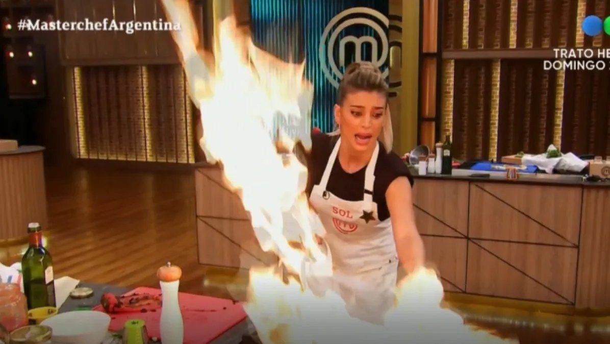 Sol Pérez casi se incendia.