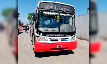 Colectivero no se dio cuenta que un mecánico estaba arreglando el vehículo, arrancó y lo mató Colectivero no se dio cuenta que un mecánico estaba arreglando el vehículo, arrancó y lo mató