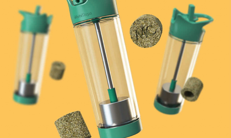 Emprendedores santafesinos inventaron una botella para tomar mate sin bombilla y la venden en dólares a 47 países Emprendedores santafesinos inventaron una botella para tomar mate sin bombilla y la venden en dólares a 47 países