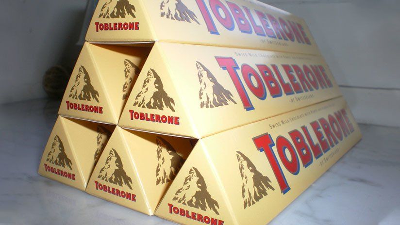 Un niño nos abre los ojos sobre algo oculto en el logo de Toblerone