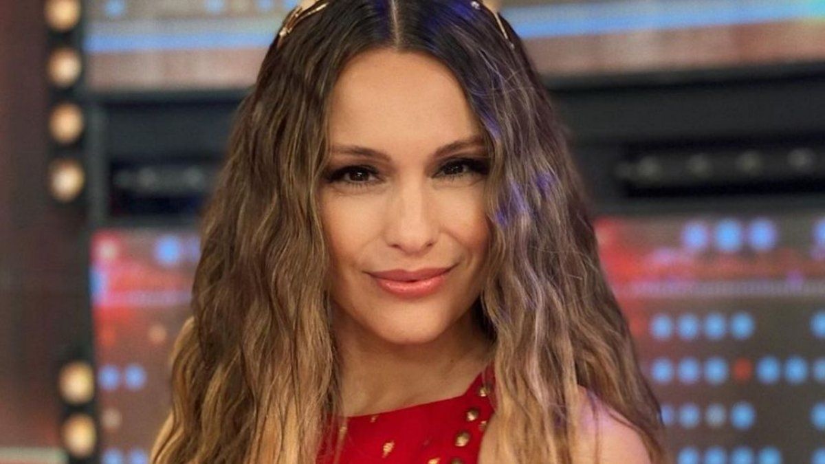 Pampita viajará con sus afectos a una playa paradisiaca sin gastar ni un peso. Los detalles en la nota. &nbsp;