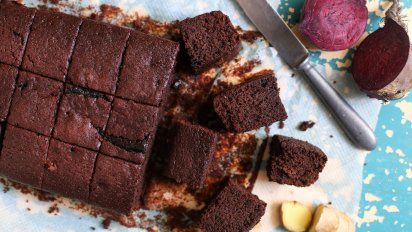 Brownies veganos de chocolate con remolacha, una receta ¡sin azúcar ni harina! 