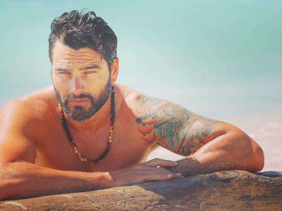 El modelo compartió los obstáculos que enfrentó en su niñez.