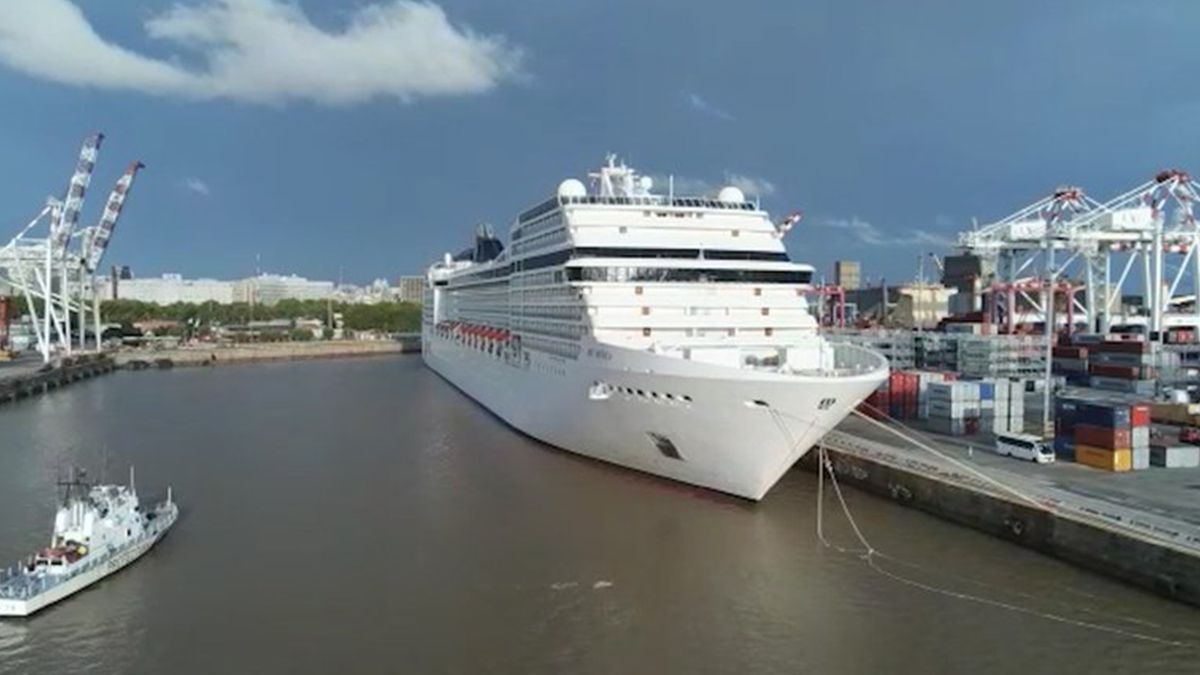 Los turistas podrán ingresar vía marítima a través del Puerto de Buenos Aires. 