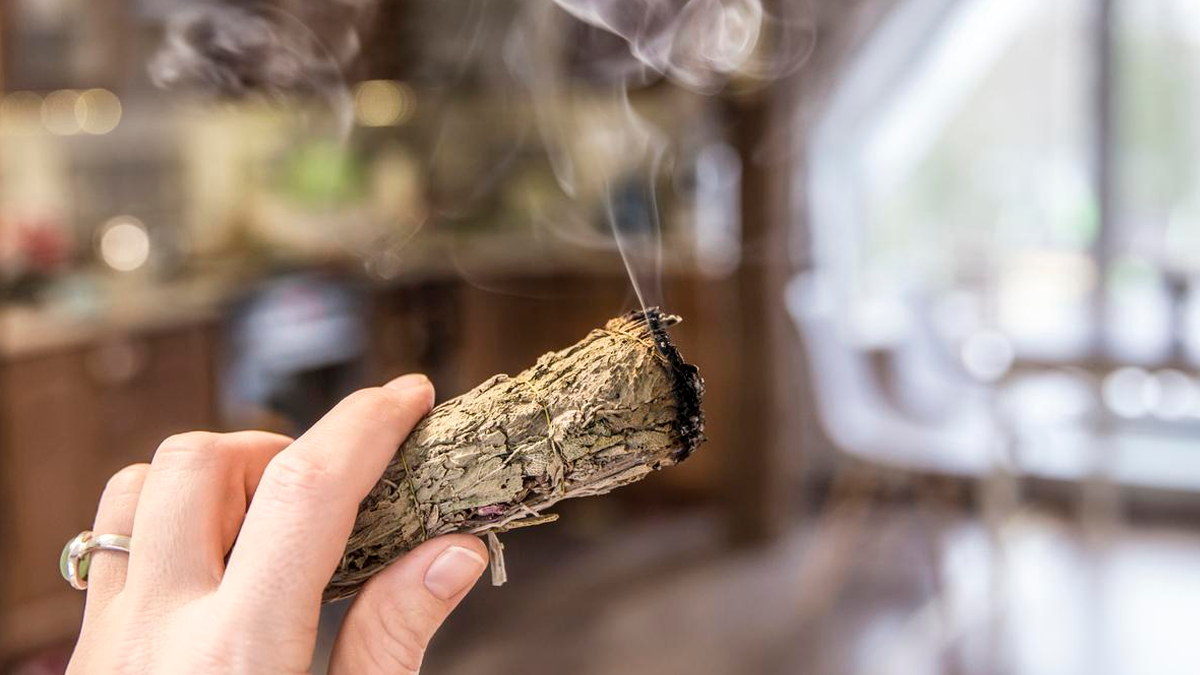 &nbsp;Puede que tengas algunos objetos que se encargan de atraer o generar energías negativas