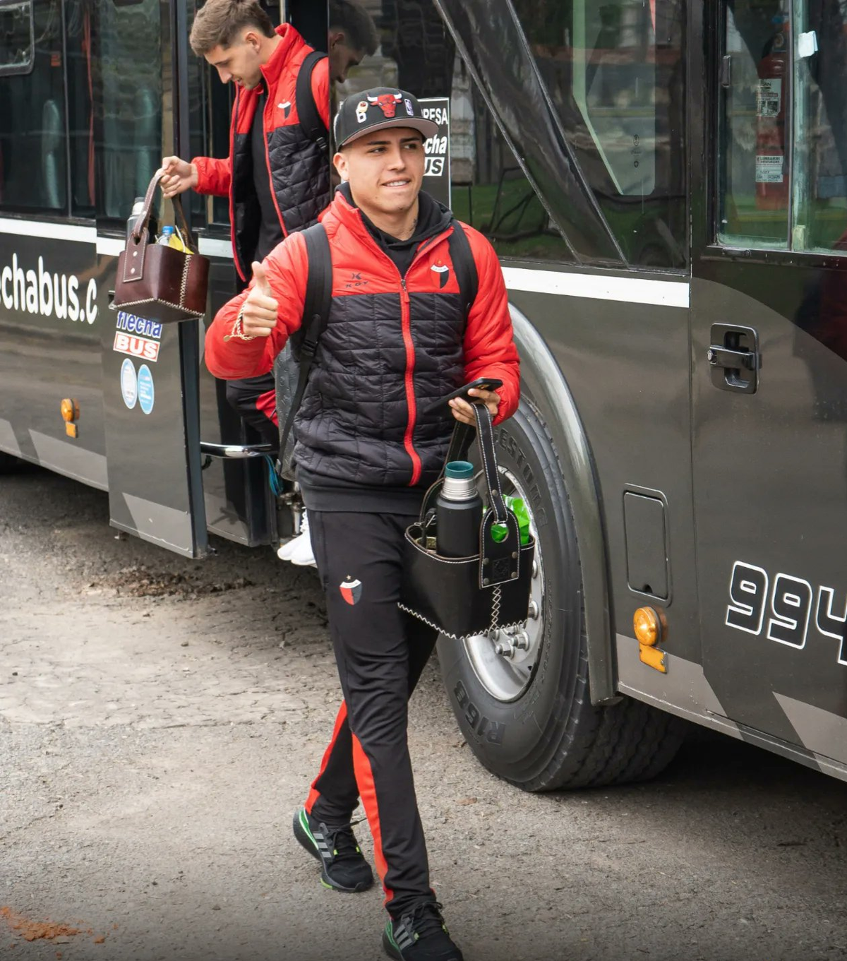 Facundo Farías volvió a jugar con la camiseta de Colón en la Liga Profesional. Este lunes, a los 38 minutos del complemento del partido ante Central Córdoba, el delantero saltó al campo tras la orden de Néstor Gorosito.
