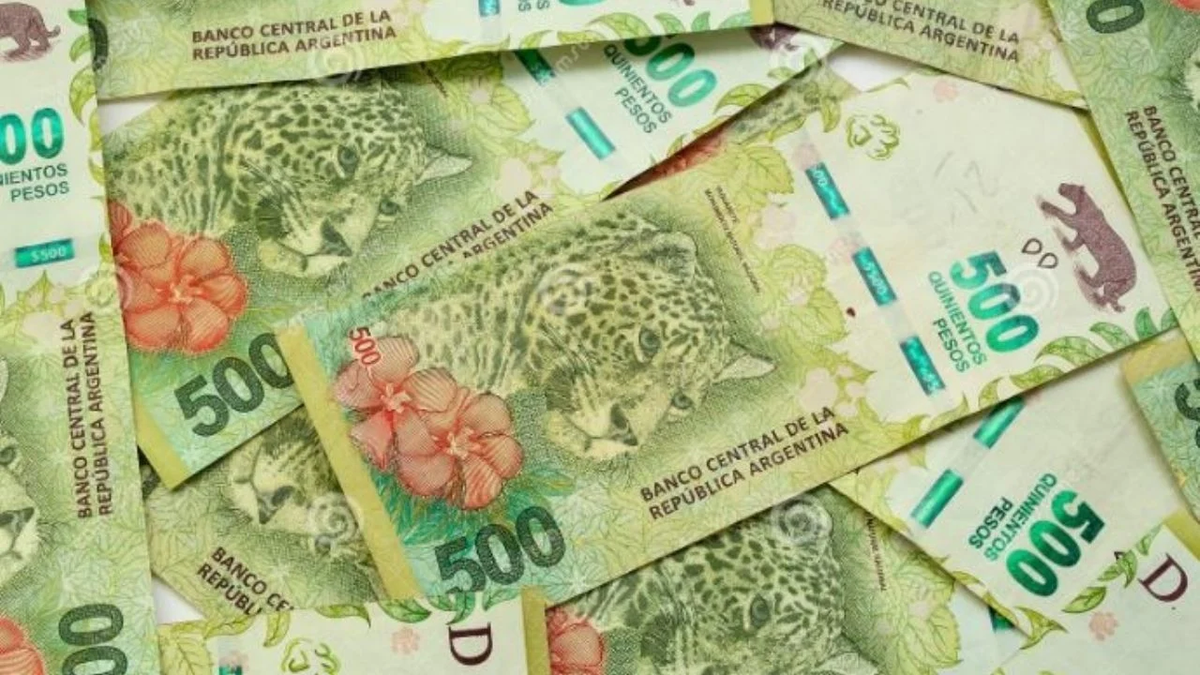 La pesada carga de los intereses de la deuda es cubierta permanentemente con emisión monetaria y con más endeudamiento.