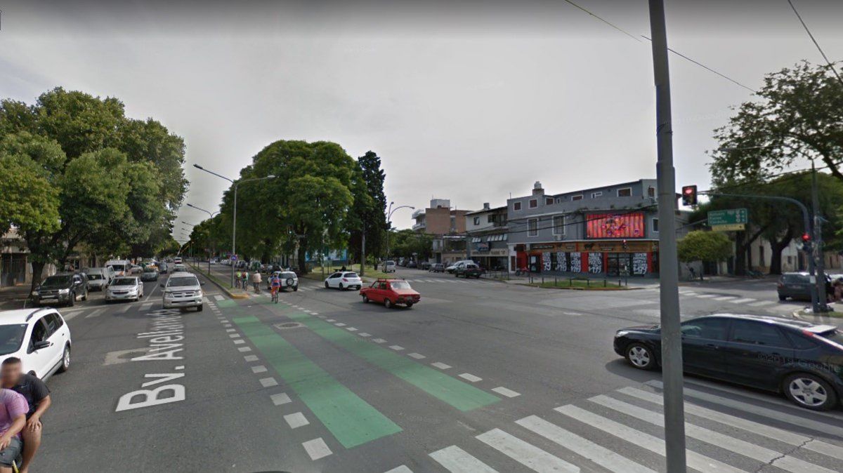 Bulevar Avellaneda y Avenida Santa Fe