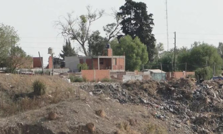 Tragedia en La Plata: tres personas fallecen ahogadas en una cantera Tragedia en La Plata: tres personas fallecen ahogadas en una cantera