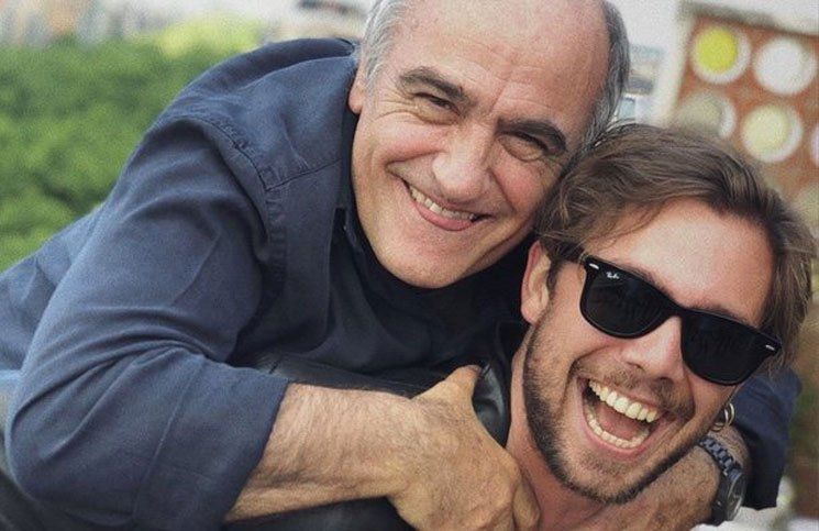 Furor en las redes por el reencuentro entre Pol Rubio y Merlí