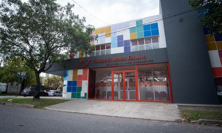 La Fundación Mateo Esquivo, ubicada en Salta 4201, frente al Hospital de Niños de Santa Fe, busca nuevos voluntarios para ayudar a las familias que tienen niños en tratamiento oncológico. La Fundación Mateo Esquivo, ubicada en Salta 4201, frente al Hospital de Niños de Santa Fe, busca nuevos voluntarios para ayudar a las familias que tienen niños en tratamiento oncológico.